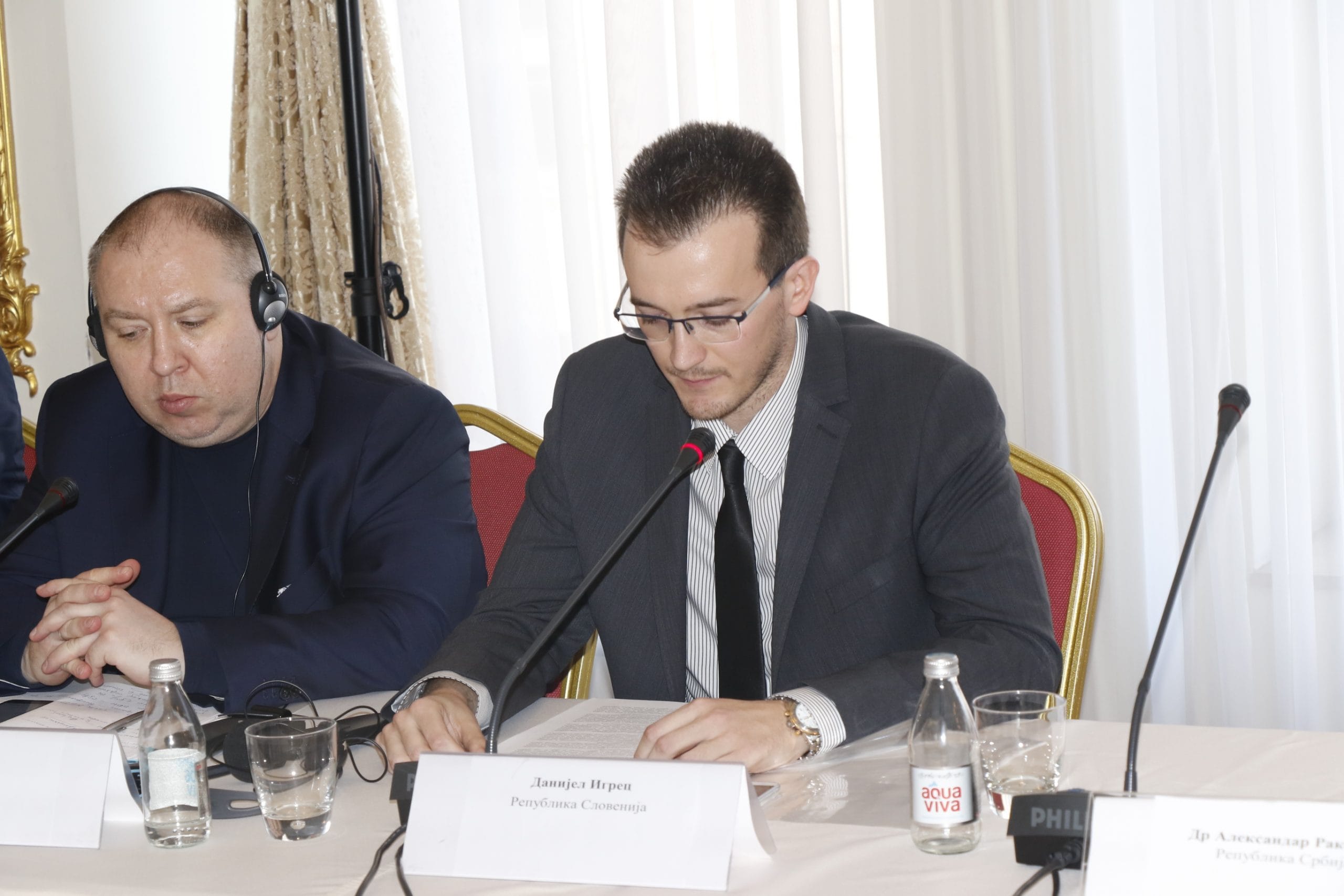 Ни „Хонгконг“ ни „разграничење“ већ обнова државног суверенитета!