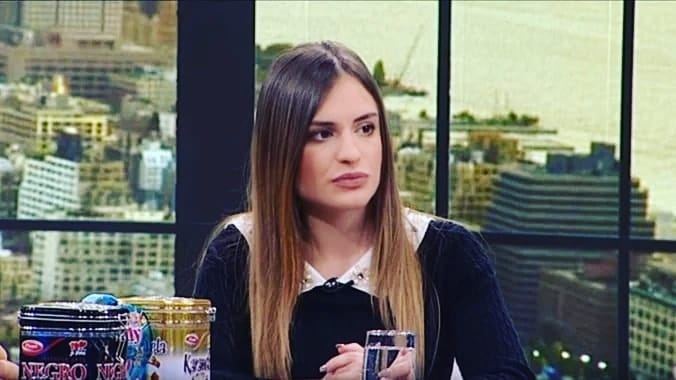 (ВИДЕО) МИЛИЦА ЂУРЂЕВИЋ: „КРСТИЋУ, НАРОДУ ЈЕ ДОСТА САМОЗВАНИХ АНАЛИТИЧАРА!“