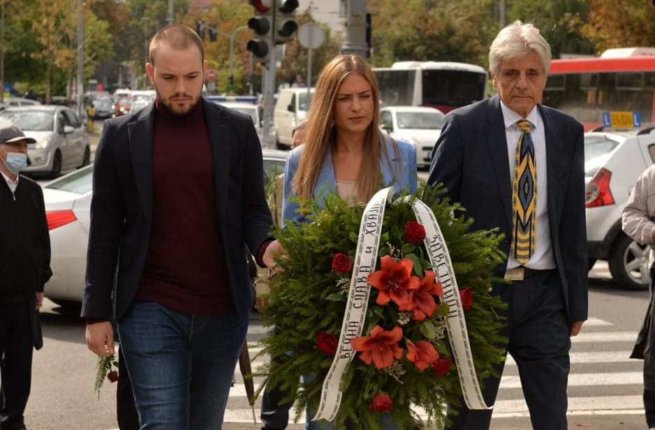 НА ЗЕМЉИ МАЈОР, НА НЕБУ ГЕНЕРАЛ!