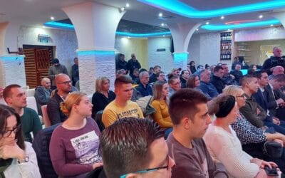 ОДРЖАНА ТРИБИНА ЗАВЕТНИКА У СРЦУ ШУМАДИЈЕ!