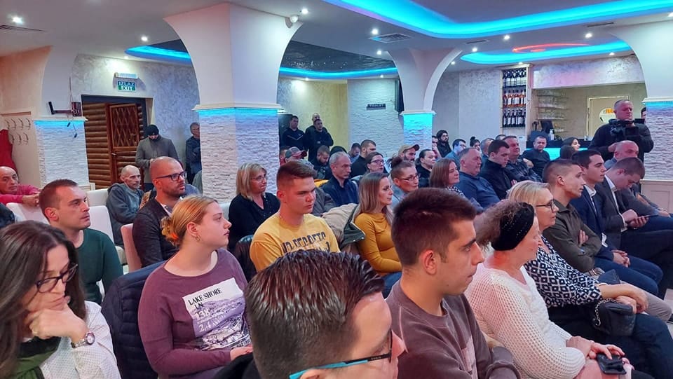 ОДРЖАНА ТРИБИНА ЗАВЕТНИКА У СРЦУ ШУМАДИЈЕ!