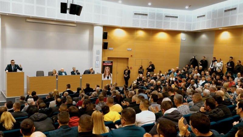 ЗА ОТПОР ЋЕ БИТИ КАСНО КАДА ПРЕАМБУЛА ДОЂЕ НА РЕД – ПОКРЕНУТА КАМПАЊА ЗА ОДБРАНУ УСТАВА!