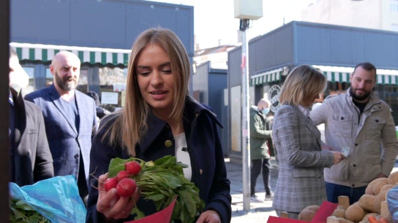 МИЛИЦА ЂУРЂЕВИЋ: „СЕЉАК ИМА ВОЉУ, АЛИ НЕМА РАЧУНИЦУ – ДОМАЋИ ПРОИЗВОДИ МОРАЈУ БИТИ НА ПРВОМ МЕСТУ!“