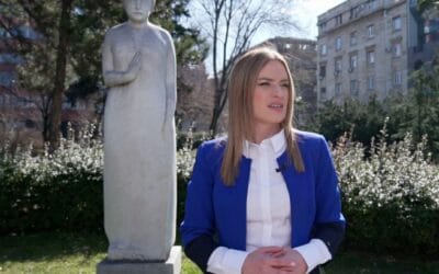 МИЛИЦА ЂУРЂЕВИЋ: „ЗАХТЕВАМО ОД ЗОРАНЕ МИХАЈЛОВИЋ ДА СЕ ИЗВИНИ СВИМ СРПСКИМ ПОРОДИЦАМА!“