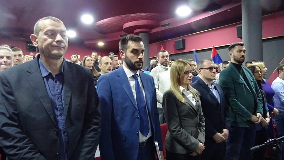 „ПОБЕДА СРБИЈЕ КОЈА ЖЕЛИ ДА ОСТАНЕ СВОЈА НА СВОМЕ!“ – одржан предизборни скуп Заветника у Ужицу!