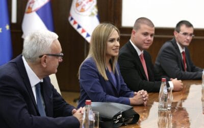 НЕЋЕМО БИТИ ДЕО ВЛАДЕ, АЛИ ЋЕМО БРАНИТИ ДРЖАВНЕ И НАЦИОНАЛНЕ ИНТЕРЕСЕ!