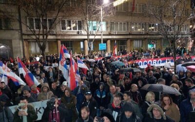 НИКО НЕМА МАНДАТ ДА ПРЕДА КиМ – Заветници на скупу подршке Србима на Косову!