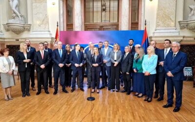 БРИСЕЛСКЕ ЕКСПОЗИТУРЕ ПРЕДВОЂЕНЕ СНС-ом БЕЖЕ ОД ЗАСЕДАЊА НАРОДНЕ СКУПШТИНЕ!