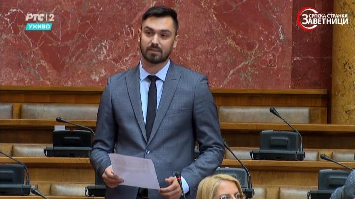 (ВИДЕО) ЗАШТО СЕ НЕ ПОДИЖЕ ОПТУЖНИЦА ПРОТИВ АЗЕМА КУРТАЈА, КОЈИ ЈЕ ПУЦАО НА СРПСКУ ДЕЦУ?!