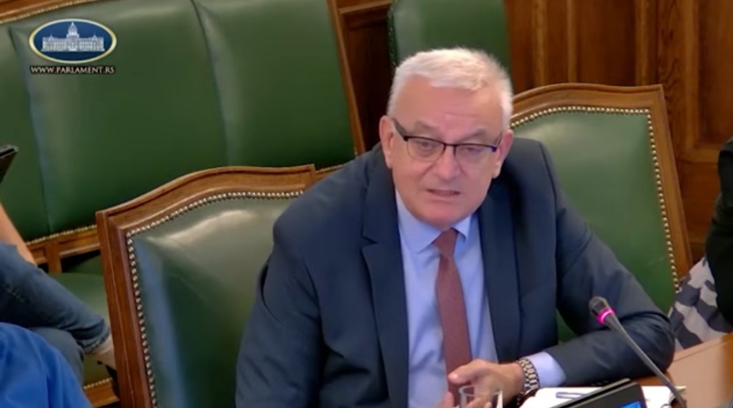 Недељу прогласити нерадним даном и даном за породицу – др Зоран Зечевић