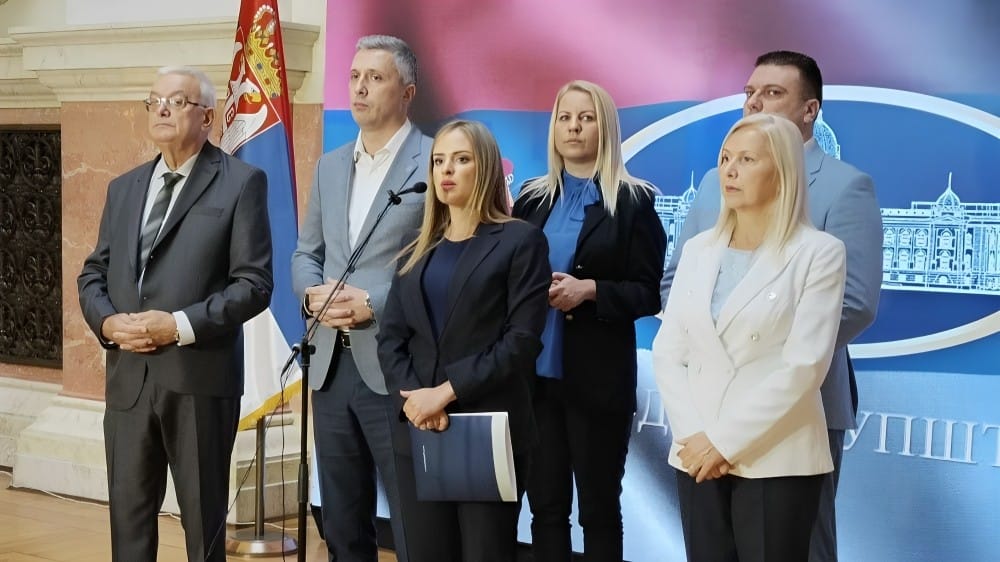 ЗАВЕТНИЦИ И ДВЕРИ ПРЕДСТАВИЛИ РЕШЕЊЕ ЗА КОСМЕТ!